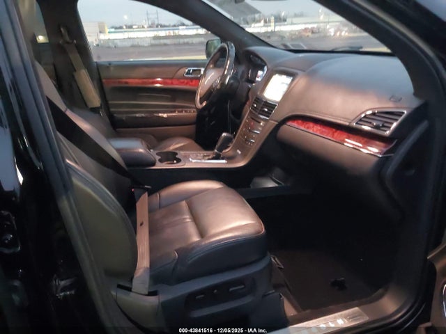 Продаж на аукціоні авто 2019 Lincoln Mkt Livery, vin: 2LMHJ5NK1KBL04429, номер лоту: 43841516