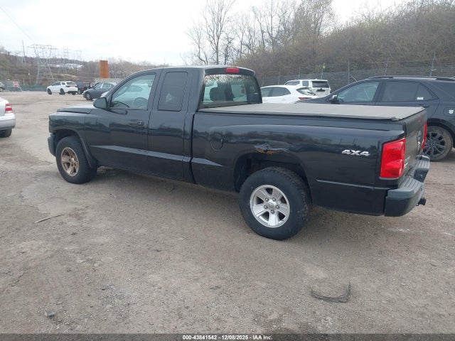 2010 DODGE DAKOTA 1D7CW2BKXAS146133 Photo 2