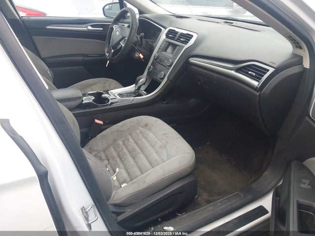 2015 Ford Fusion S მანქანა იყიდება აუქციონზე, vin: 3FA6P0G76FR267280, აუქციონის ნომერი: 43841628