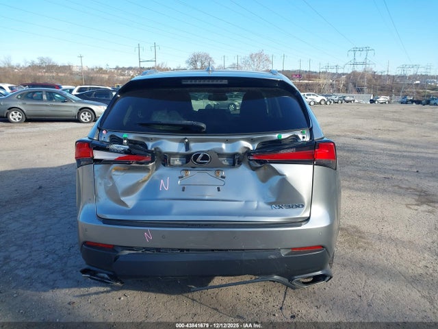 Lexus NX 300 2018 JTJBARBZ2J2170725 Image 17
