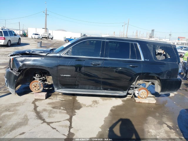 GMC YUKON SLE 2018 1GKS1AKCXJR132753 Image 13