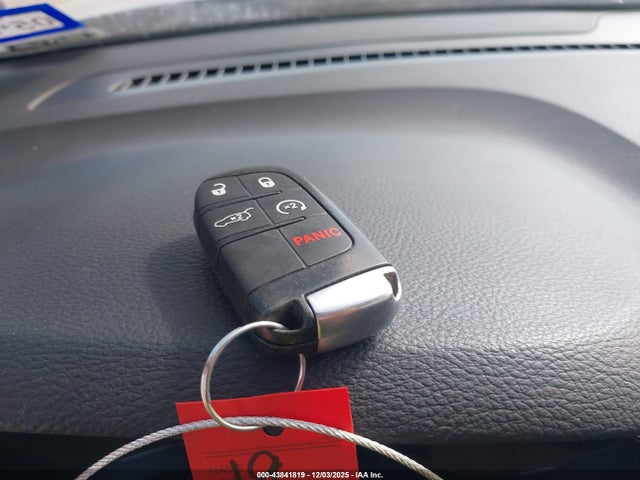 2019 JEEP GRAND CHEROKEE 1C4RJEBG1KC657211 Photo 10