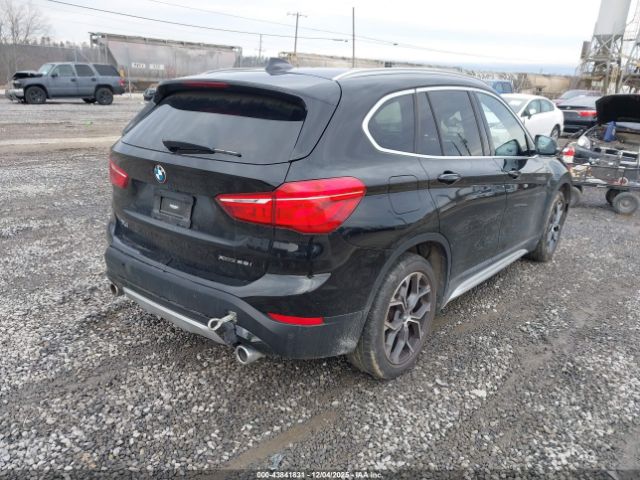 2022 BMW X1 WBXJG9C03N5V07522 Photo 3