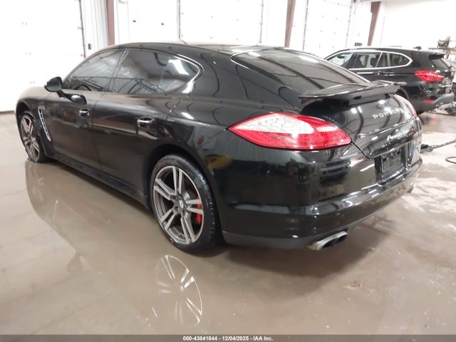 2011 PORSCHE PANAMERA WP0AC2A71BL090134 Photo 2