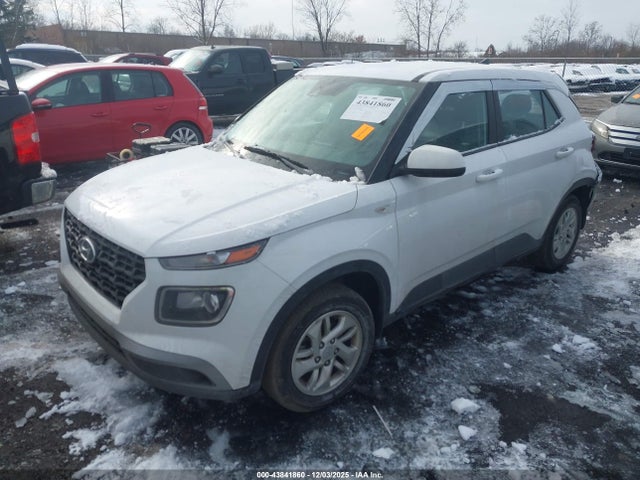 2022 HYUNDAI VENUE KMHRB8A36NU148903 Photo 1