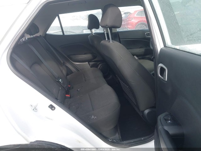 2022 HYUNDAI VENUE KMHRB8A36NU148903 Photo 7