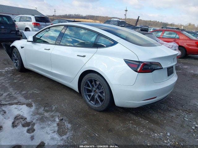 2022 TESLA MODEL 3 5YJ3E1EA8NF316955 Photo 2
