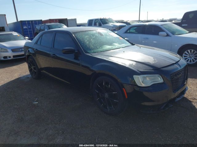2017 CHRYSLER 300 2C3CCABG3HH577072