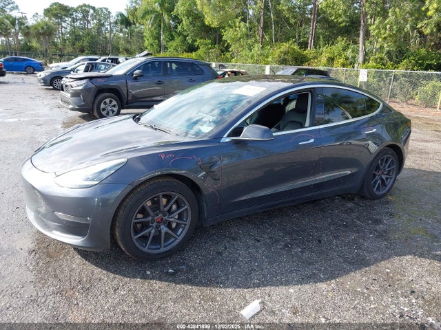 2018 TESLA MODEL 3 5YJ3E1EA1JF057994 Photo 1