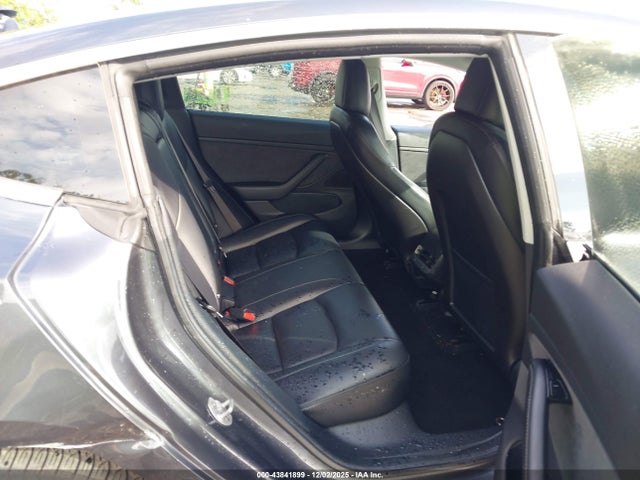 2018 TESLA MODEL 3 5YJ3E1EA1JF057994 Photo 7