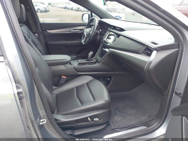 2021 CADILLAC XT5 1GYKNAR45MZ151305 Photo 4