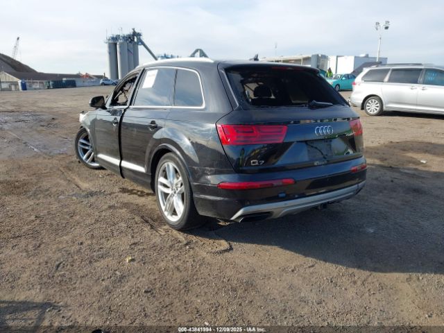 2017 AUDI Q7 WA1VAAF77HD035954 Photo 2