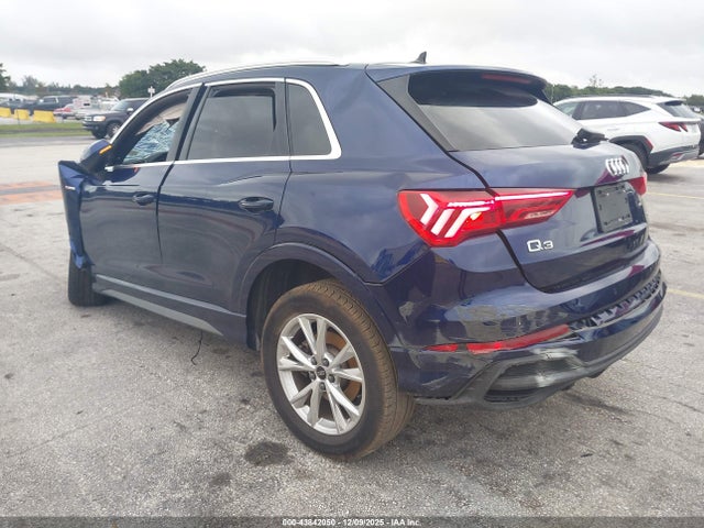 2025 AUDI Q3 WA1DECF34S1010687 Photo 2
