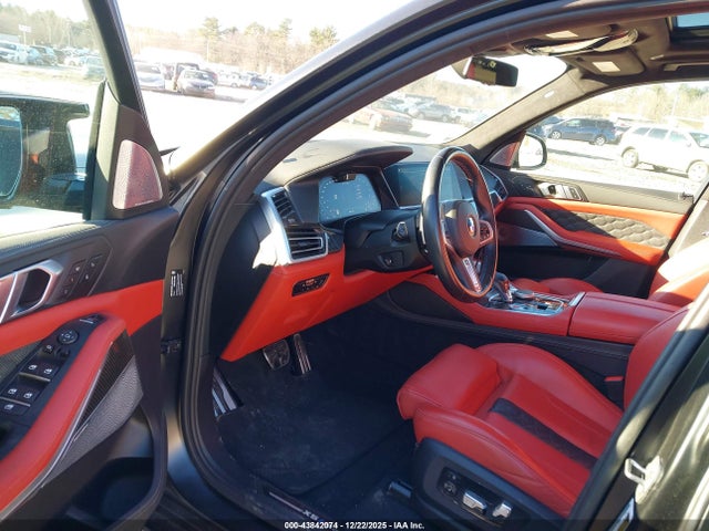 2022 BMW X5 M 5YMJU0C08N9K56854 Photo 4