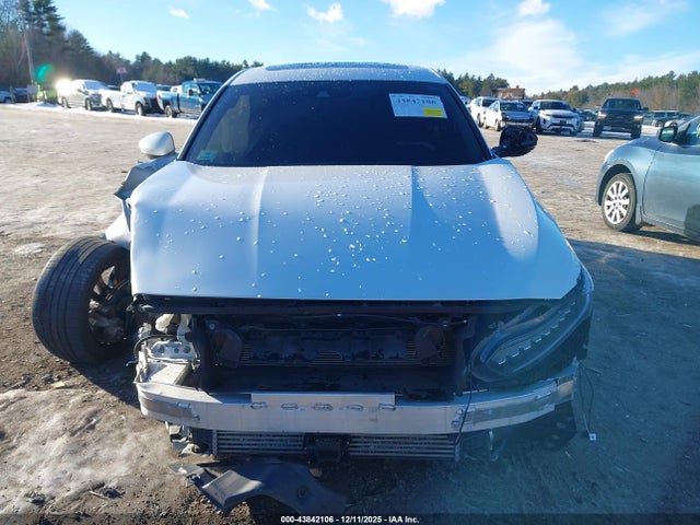 1HGCV2F98MA011619 Honda Accord Touring