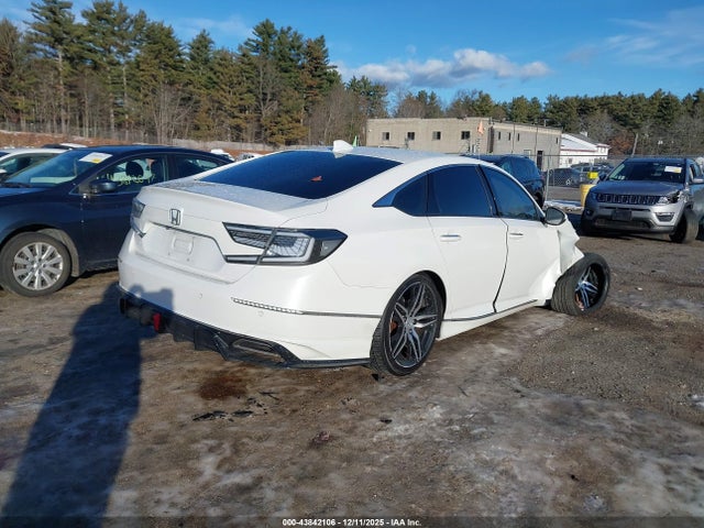 1HGCV2F98MA011619 Honda Accord Touring