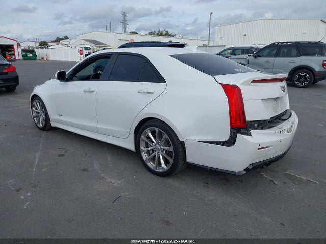 2017 CADILLAC ATS-V 1G6AN5SY7H0209742 Photo 2