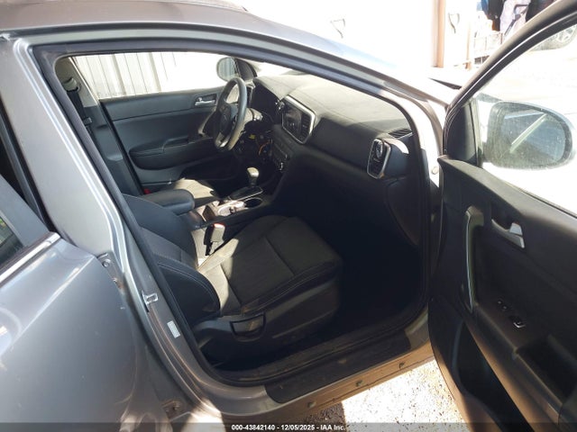Продажа на аукционе авто 2020 Kia Sportage Lx, vin: KNDPM3AC1L7745543, номер лота: 43842140