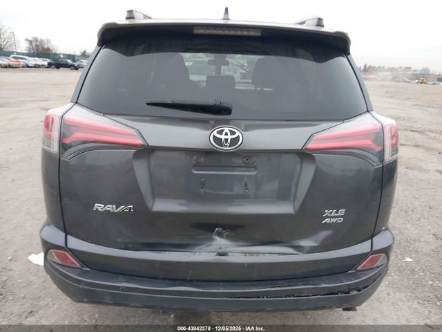 Продаж на аукціоні авто 2018 Toyota Rav4 Xle, vin: JTMRFREV3JJ735517, номер лоту: 43842370