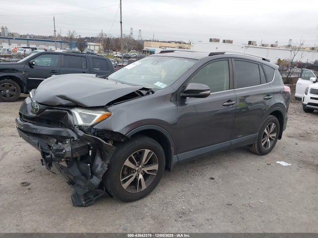 Продаж на аукціоні авто 2018 Toyota Rav4 Xle, vin: JTMRFREV3JJ735517, номер лоту: 43842370