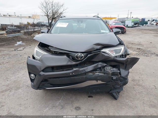 Продаж на аукціоні авто 2018 Toyota Rav4 Xle, vin: JTMRFREV3JJ735517, номер лоту: 43842370