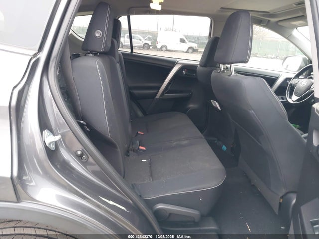 Продаж на аукціоні авто 2018 Toyota Rav4 Xle, vin: JTMRFREV3JJ735517, номер лоту: 43842370