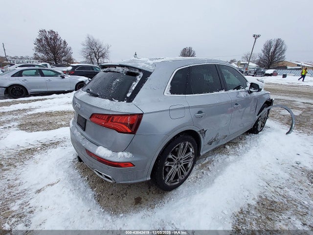 2018 AUDI SQ5 WA1C4AFY0J2237639 Photo 3