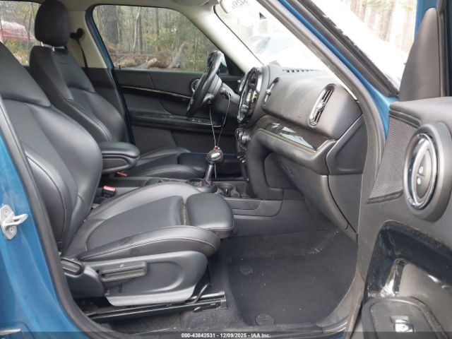 2019 MINI COUNTRYMAN WMZYT5C51K3E62781 Photo 4