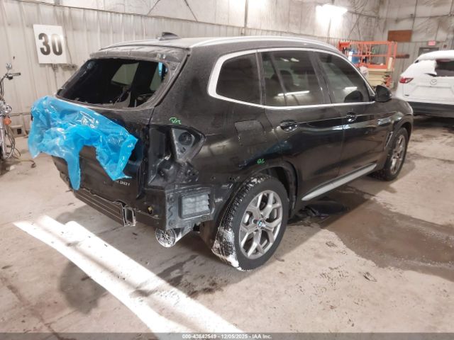 2021 BMW X3 5UXTY5C06M9E78182 Photo 3