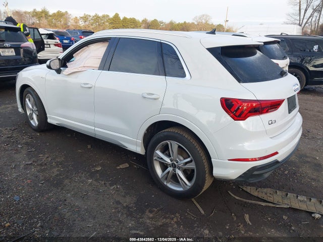 2024 AUDI Q3 WA1EECF35R1152710 Photo 2