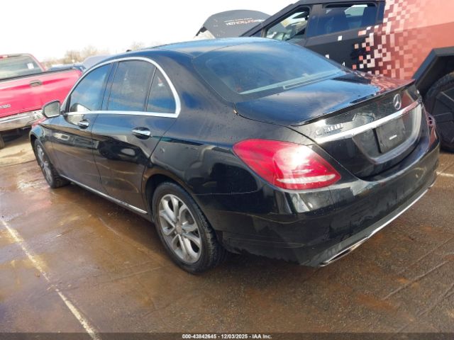 2016 MERCEDES-BENZ C 300 55SWF4KB8GU135185 Photo 2