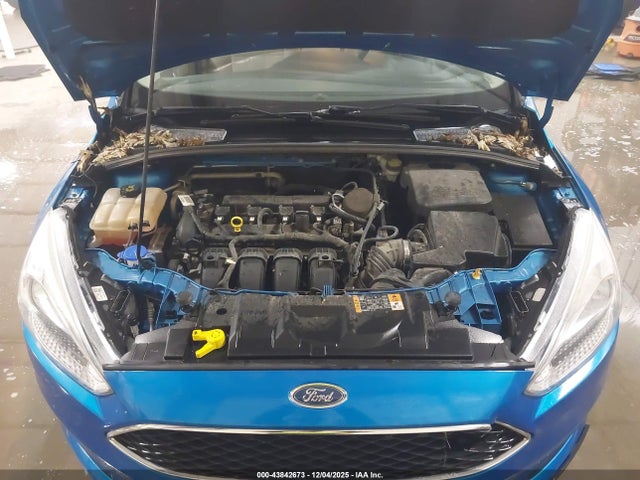Ford FOCUS SE 2016 1FADP3F20GL218123 Image 10