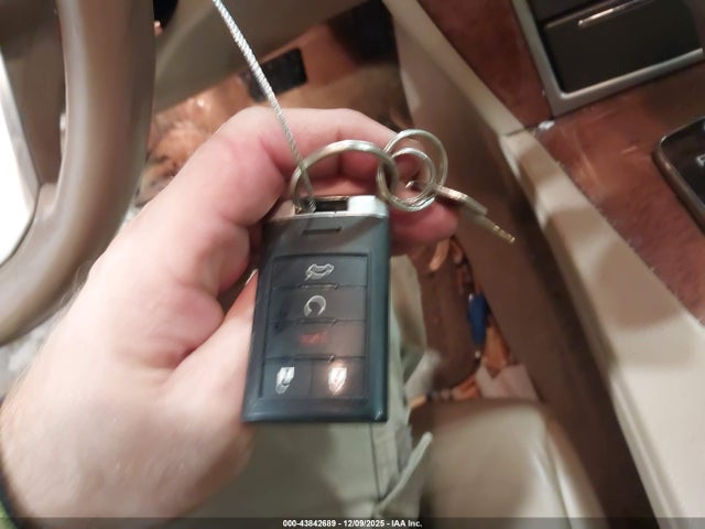 2010 CADILLAC STS 1G6DU6EV4A0104329 Photo 10