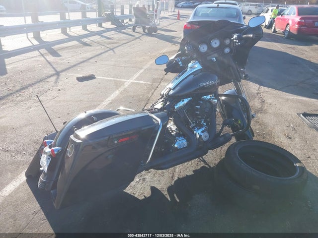 2013 HARLEY-DAVIDSON FLHX 1HD1KBM12DB652642 Photo 3