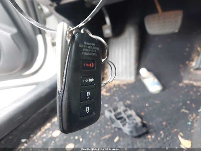 2016 LEXUS IS 300 JTHCM1D20G5010753 Photo 10