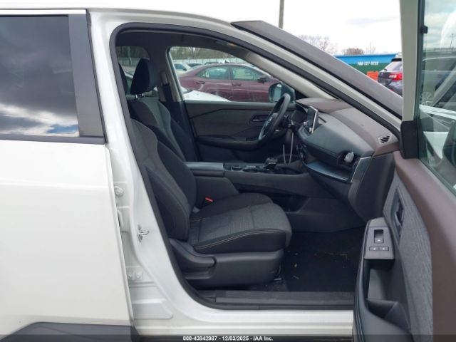 2021 NISSAN ROGUE 5N1AT3AB0MC754013 Photo 4