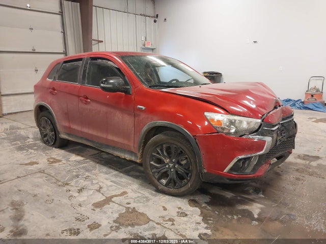 2018 MITSUBISHI OUTLANDER SPORT JA4AR3AU5JU012856 Photo 0
