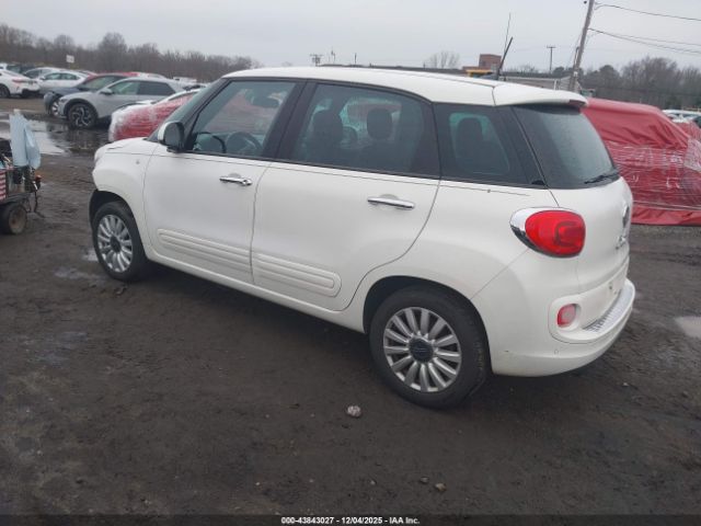 2017 FIAT 500L ZFBCFAAH5HZ039747 Photo 2