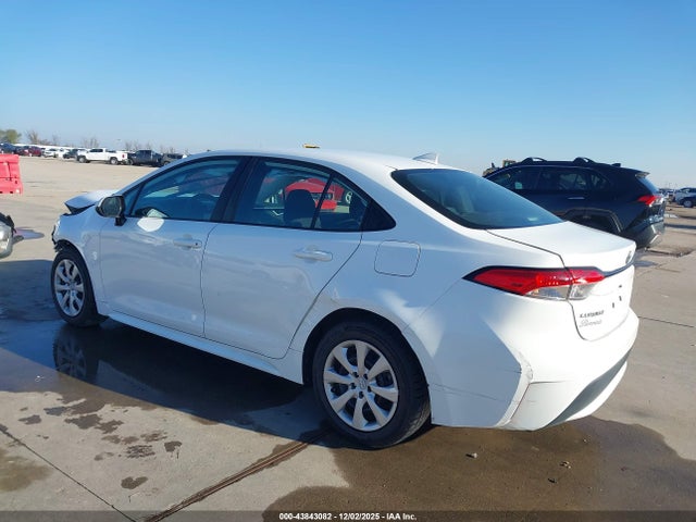 2021 TOYOTA COROLLA 5YFEPMAE9MP220588 Photo 2