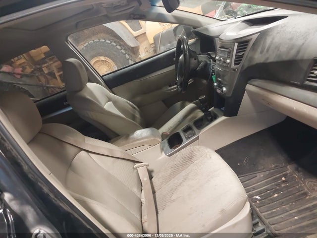 2011 Subaru Outback 2.5i Premium მანქანა იყიდება აუქციონზე, vin: 4S4BRBGC9B1402666, აუქციონის ნომერი: 43843096