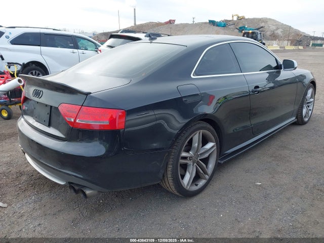 2010 AUDI S5 WAUVVAFR4AA007450 Photo 3