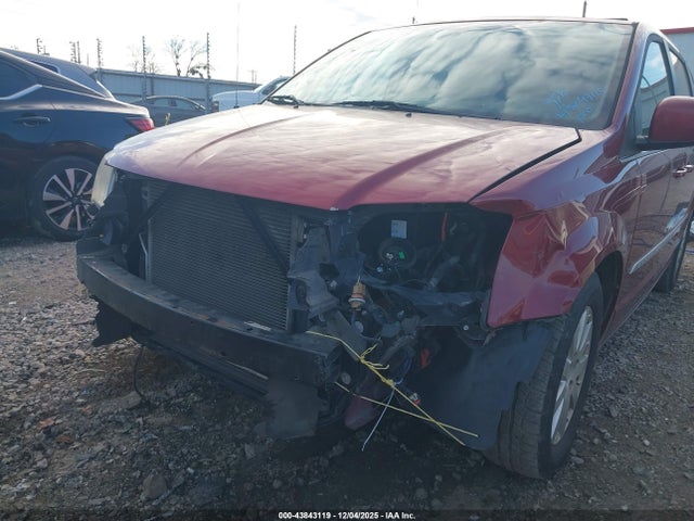 43843119 :رقم المزاد ، 2C4RC1BG0ER115337 vin ، 2014 Chrysler Town & Country Touring مزاد بيع