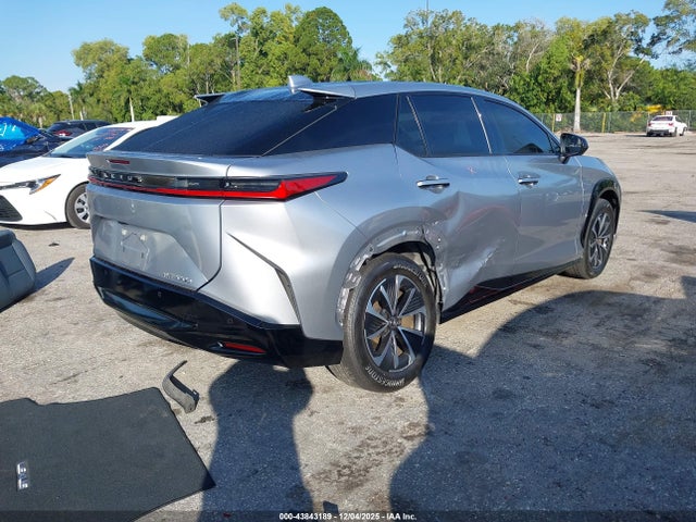 JTJABABB6RA005582 Lexus Rz 300e Premium