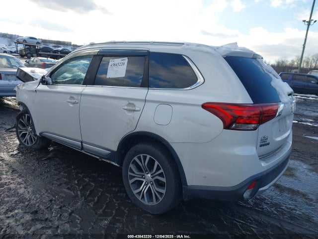 2018 MITSUBISHI OUTLANDER JA4AZ3A36JZ000631 Photo 2