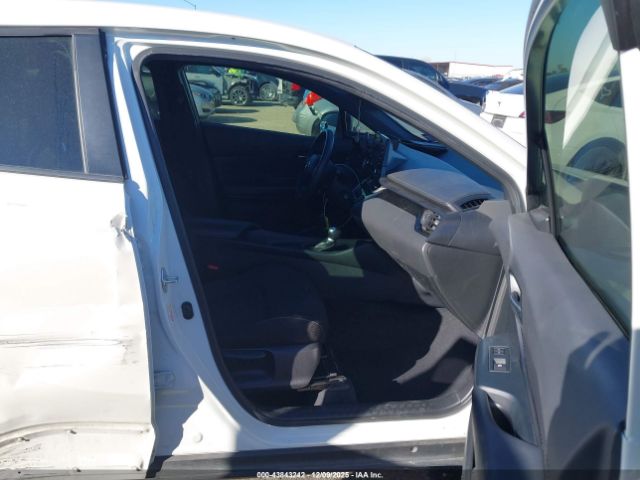 2019 TOYOTA C-HR JTNKHMBX0K1042566 Photo 4