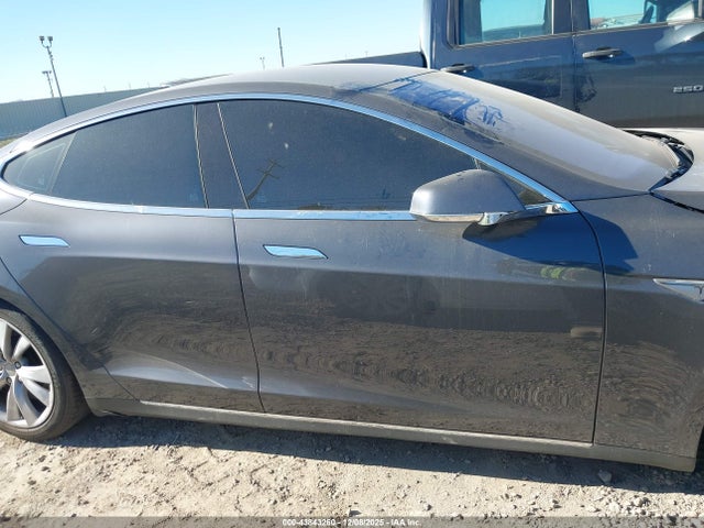 Tesla Model S 70d/85d/p85d 2015 5YJSA1H29FF087246 Image 14