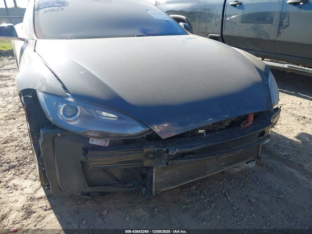 2015 TESLA MODEL S 5YJSA1H29FF087246 Photo 5