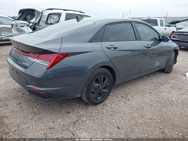 2023 HYUNDAI ELANTRA HYBRID KMHLM4AJ3PU091344 Photo 3