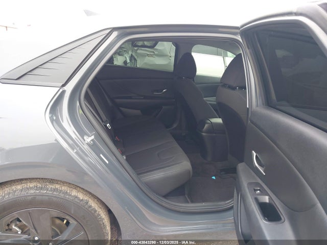 2023 HYUNDAI ELANTRA HYBRID KMHLM4AJ3PU091344 Photo 7