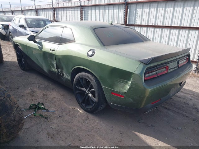 Dodge Challenger Sxt Plus 2018 2C3CDZAG5JH183379 Image 3